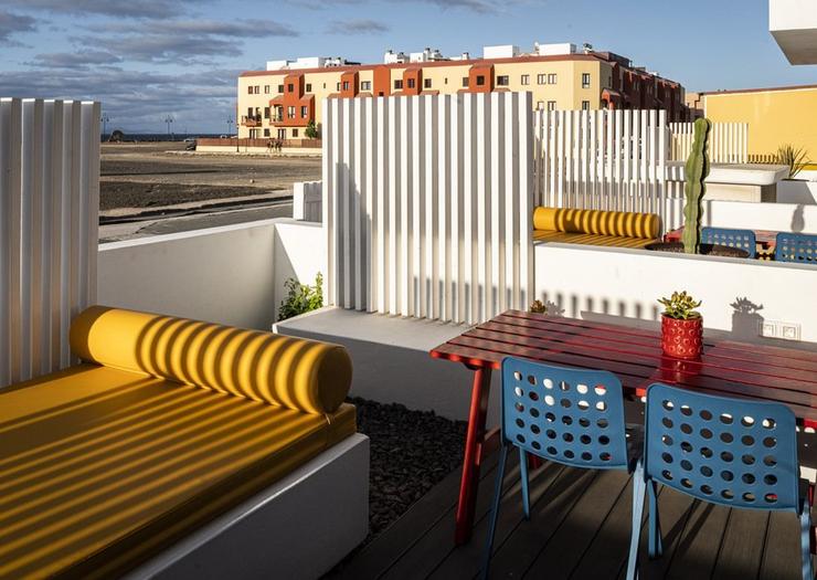 Dúplex con entrada independiente y terraza vista calle Buendía Corralejo Fuerteventura Dúplex con entrada independiente y terraza vista calle Buendía Corralejo Fuerteventura